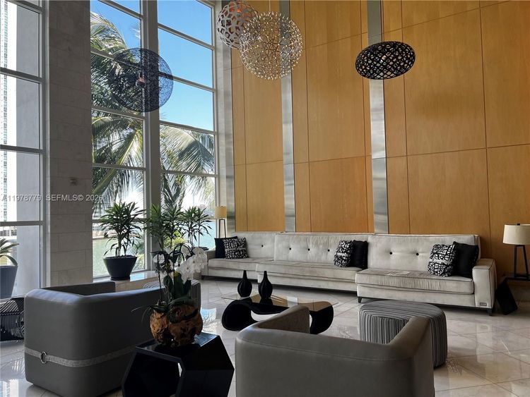 Carbonell #1001 image #17