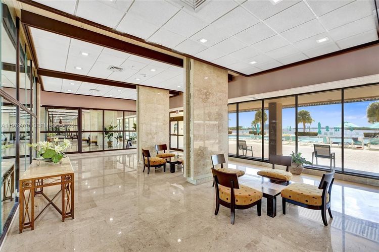 Arlen House East #205 image #28