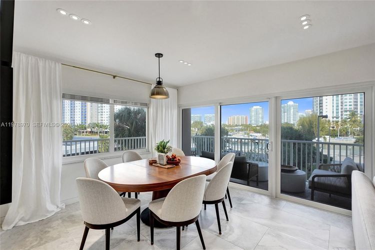 Arlen House East #205 image #7