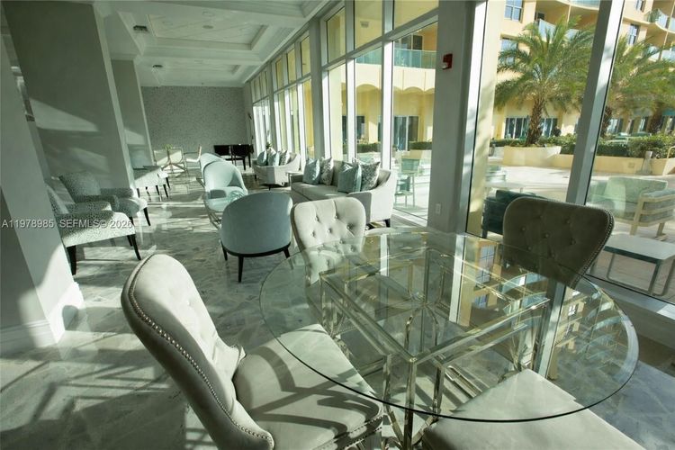 The Wave Condominium #1131 image #18