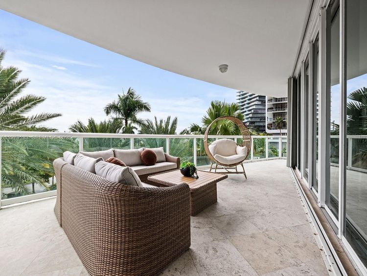 Grove Hill Tower #304 image #10