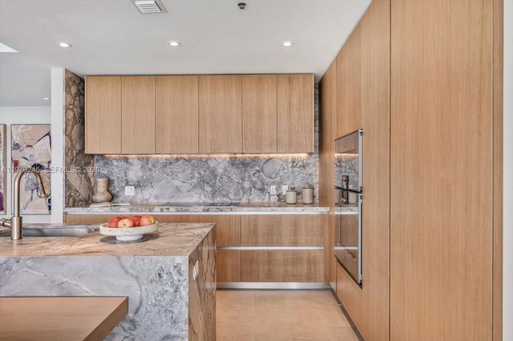 Five Park #903 image #12