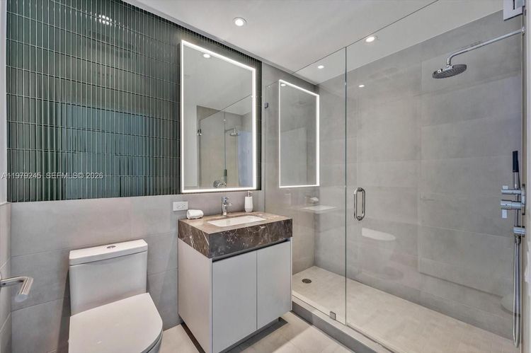 Five Park #903 image #21