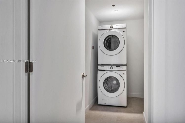 Five Park #903 image #27