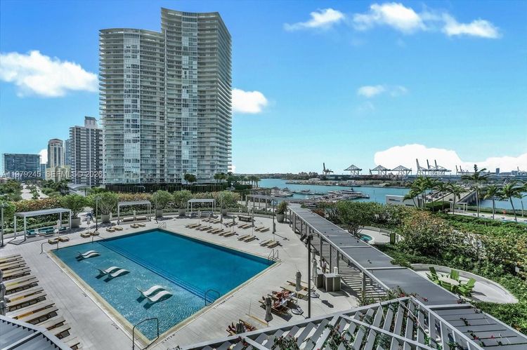 Five Park #903 image #6