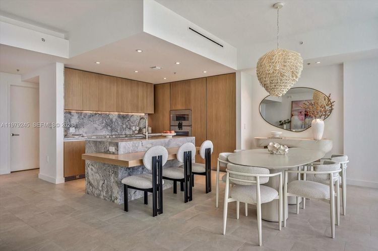 Five Park #903 image #8