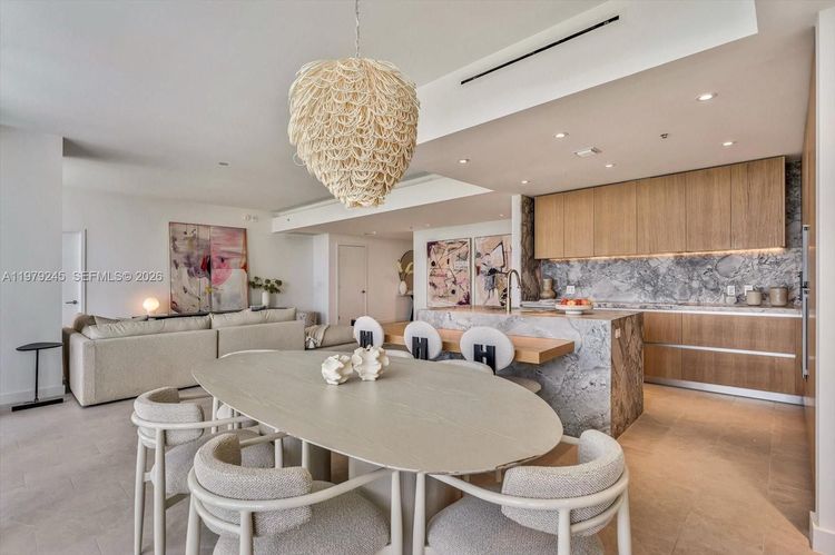 Five Park #903 image #9