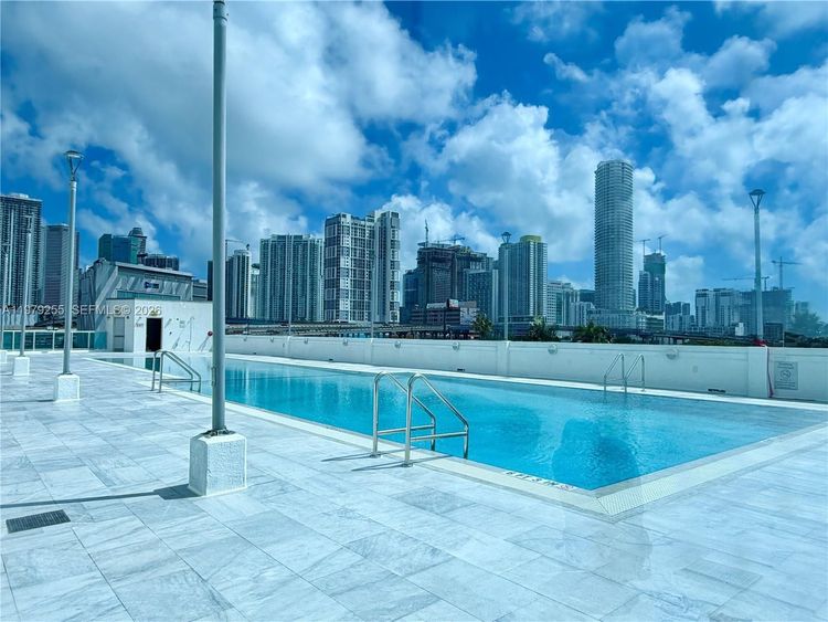 Neo Lofts #715 image #20