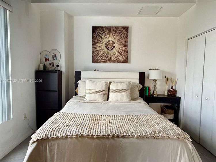 Neo Lofts #715 image #6