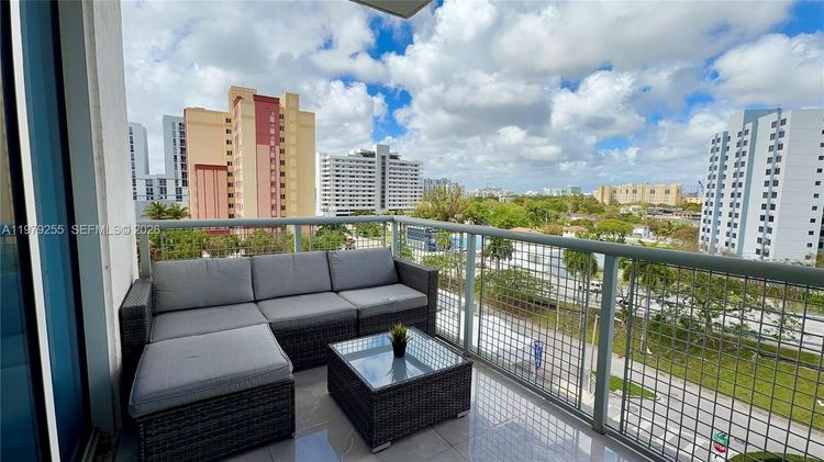 Neo Lofts #715 image #9