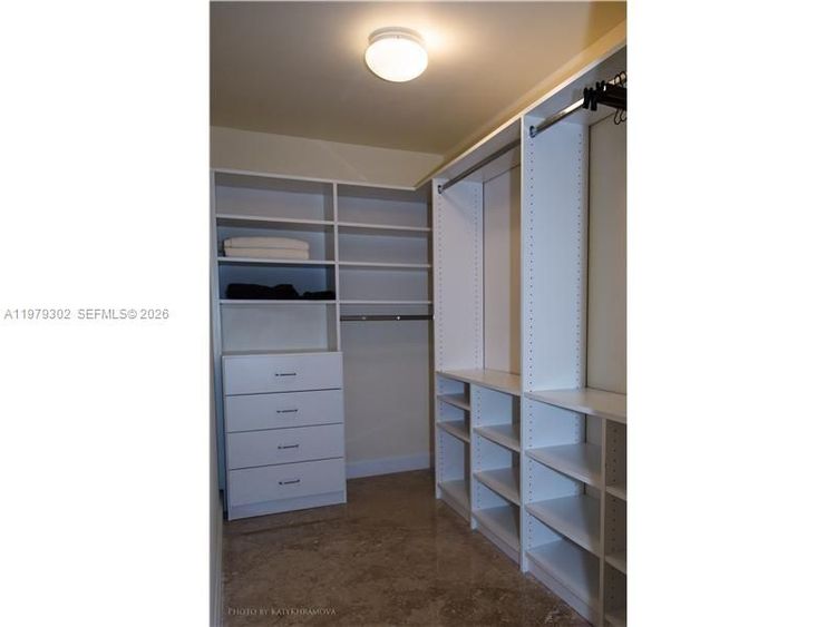 La Perla #2406 image #13