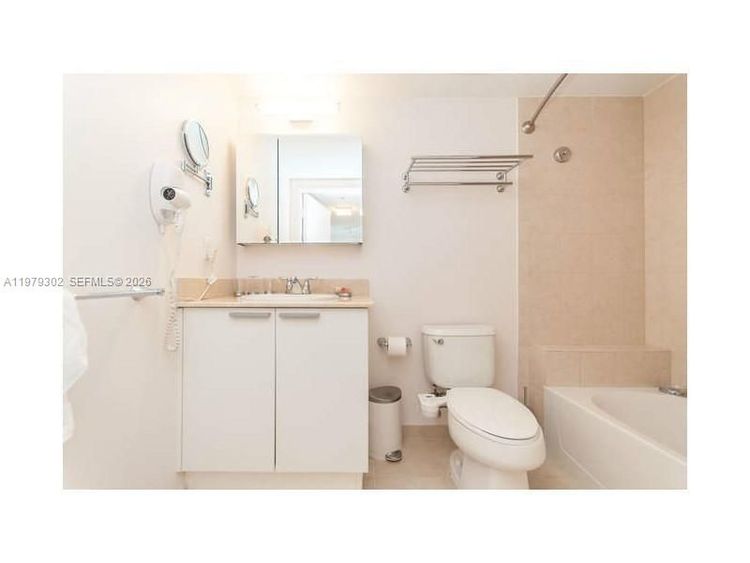 La Perla #2406 image #29