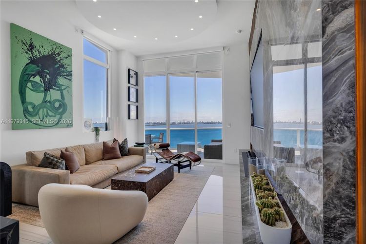 New Wave Condo #PH2F image #10