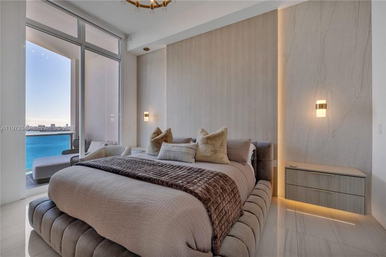 New Wave Condo #PH2F image #17