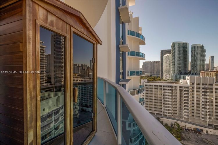 New Wave Condo #PH2F image #26