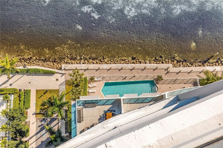 New Wave Condo #PH2F image #30