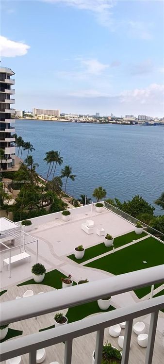 Isola #911 image #15