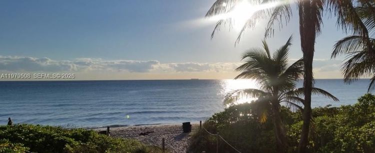 The Hemispheres #5Q image #46