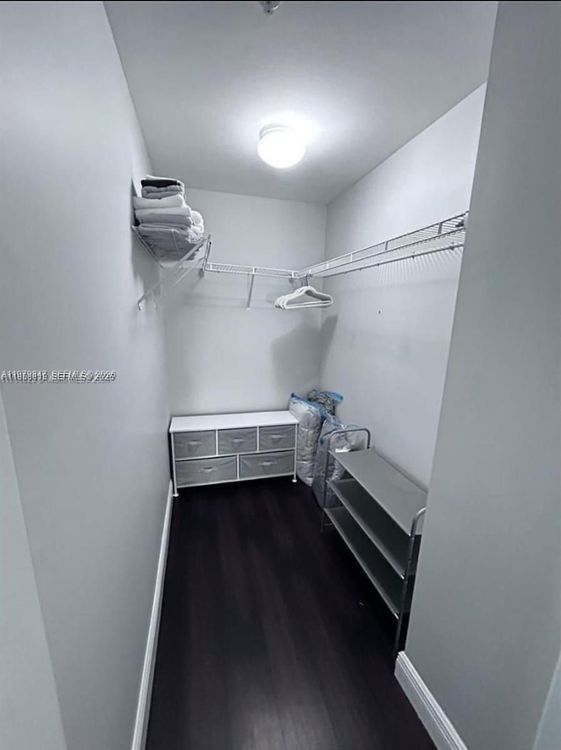 Vizcayne North Tower #440 image #17