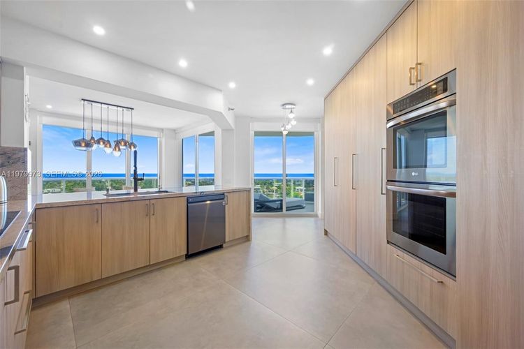 One Island Place #1101 image #14