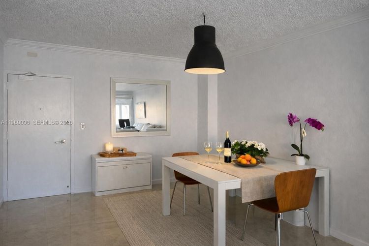 Arlen House East #1107 image #13