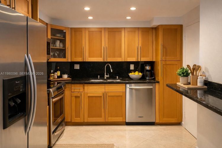 Arlen House East #1107 image #14