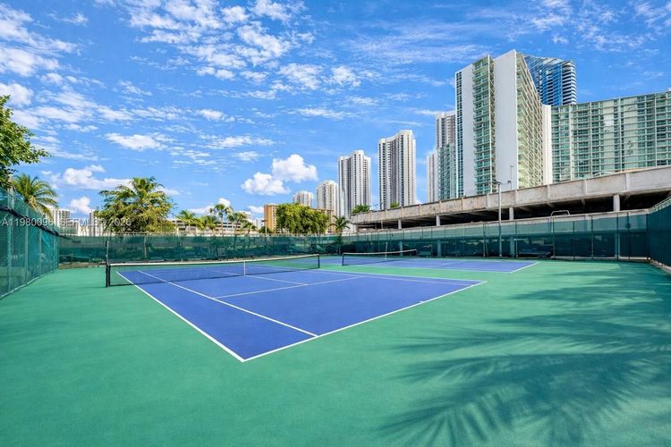 Arlen House East #1107 image #20