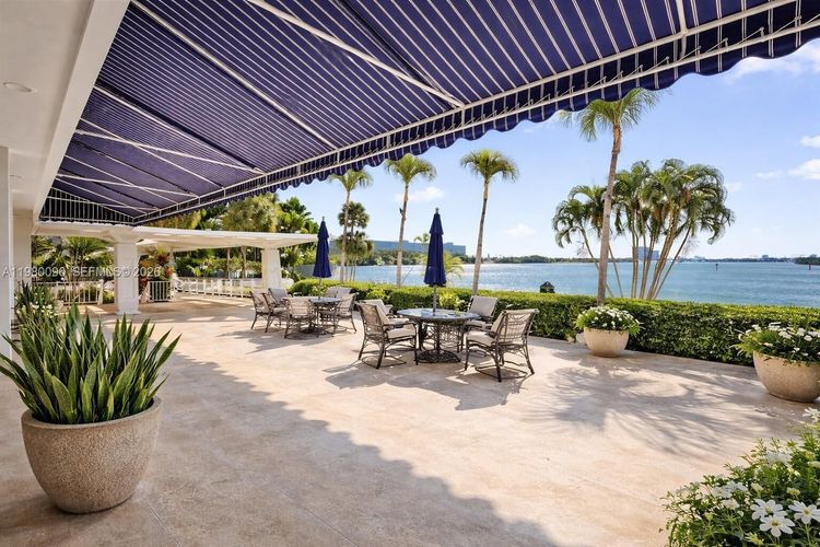 Arlen House East #1107 image #23