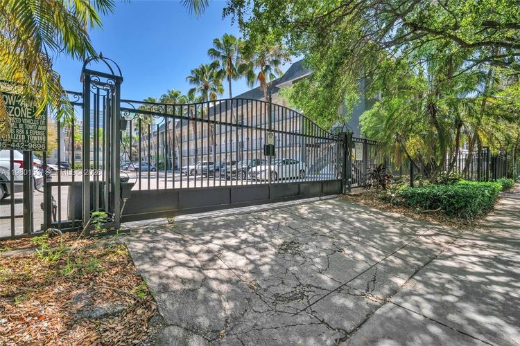 Virginia Pointe #39 image #14