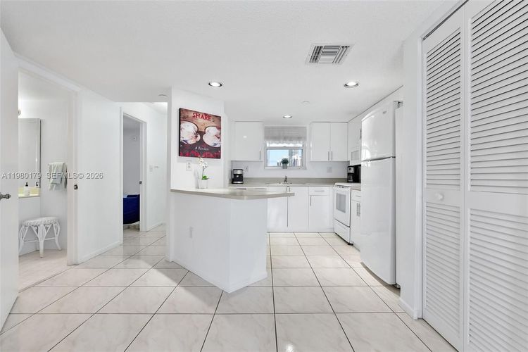 Le Frontenac #607 image #12