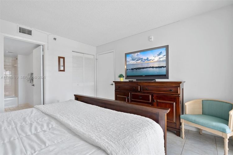 Le Frontenac #607 image #16