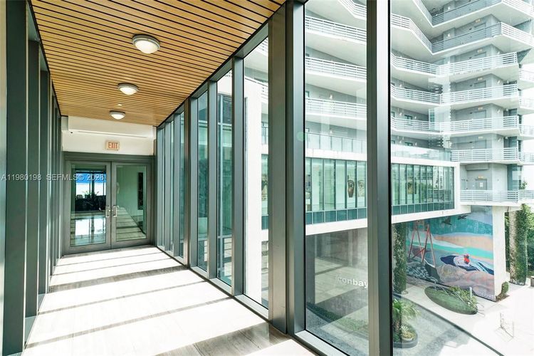 Icon Bay #3403 image #15