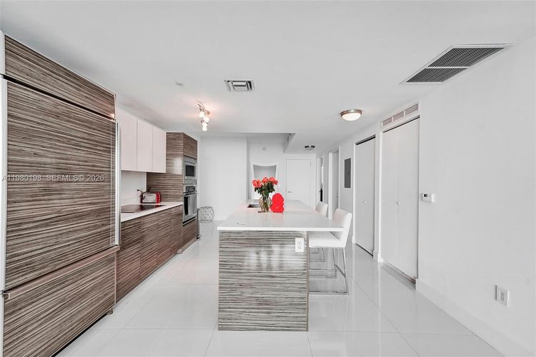 Icon Bay #3403 image #20