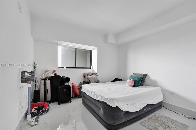 Icon Bay #3403 image #23