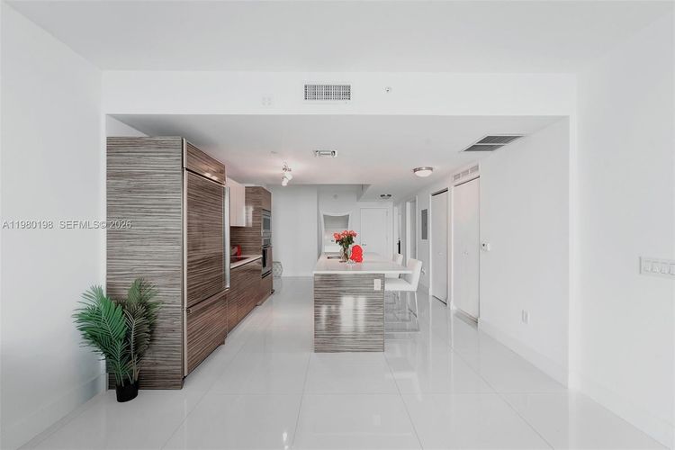 Icon Bay #3403 image #40