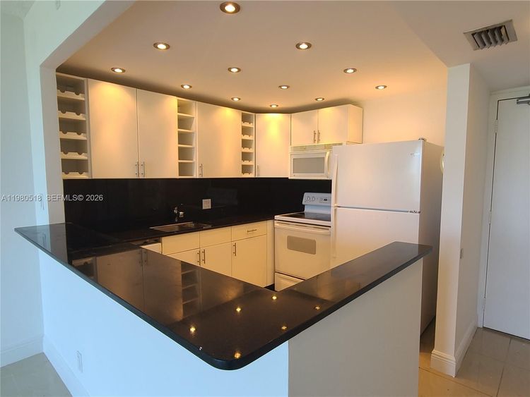 Coronado #705 image #6