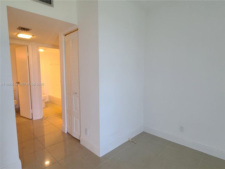 Coronado #705 image #7