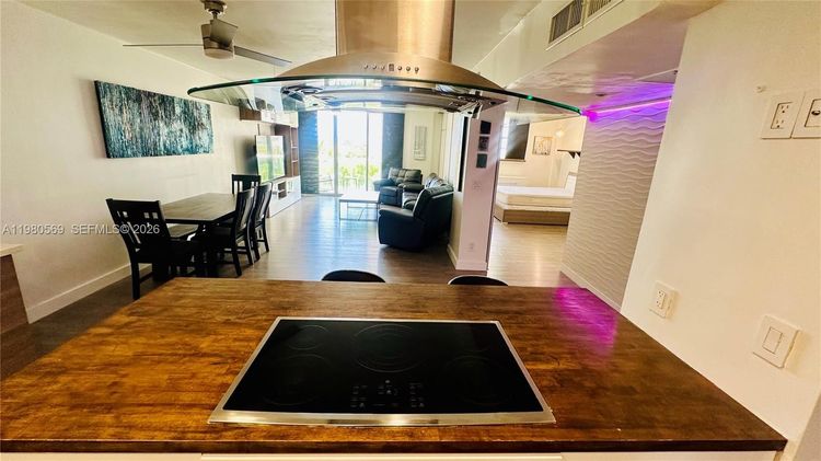 Oceanview #424 image #9