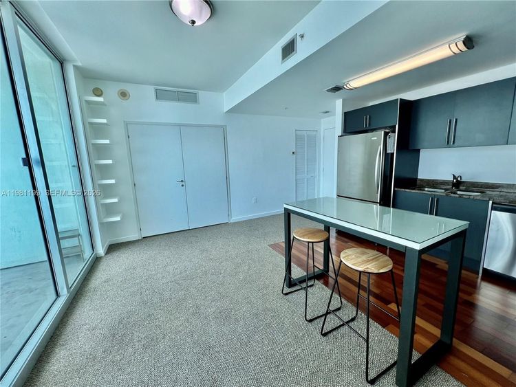 Met1 #2703 image #14