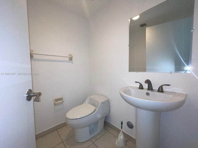 One Fifty One At Biscayne #709 image #14