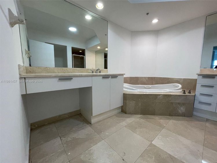 One Fifty One At Biscayne #709 image #17