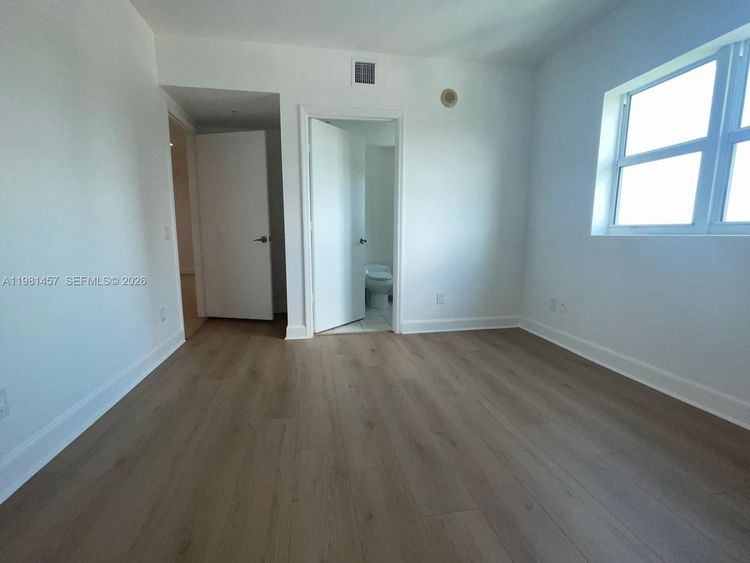 One Fifty One At Biscayne #709 image #24