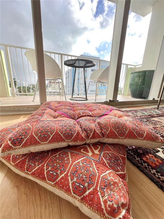 Island Pointe #7N image #17