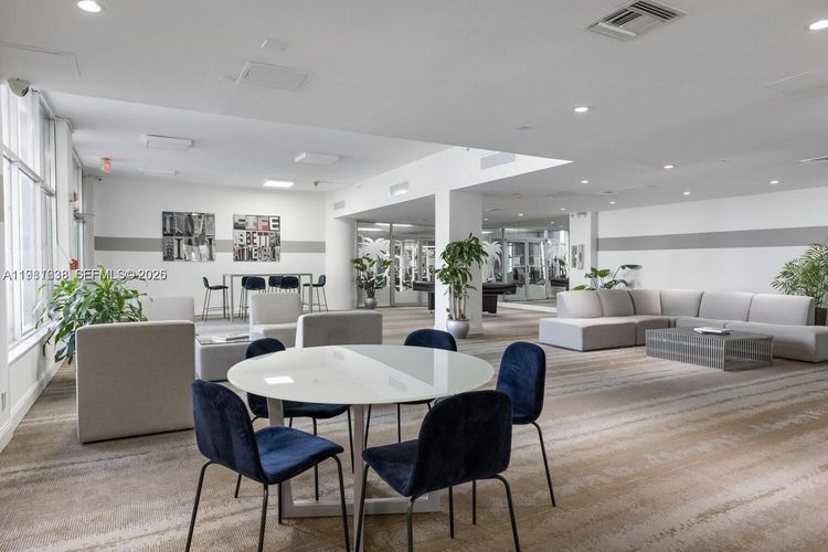 Island Pointe #7N image #52