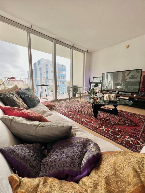 Island Pointe #7N image #6