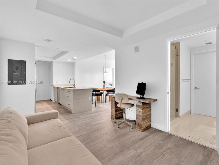 Hyde Midtown #2102 image #10