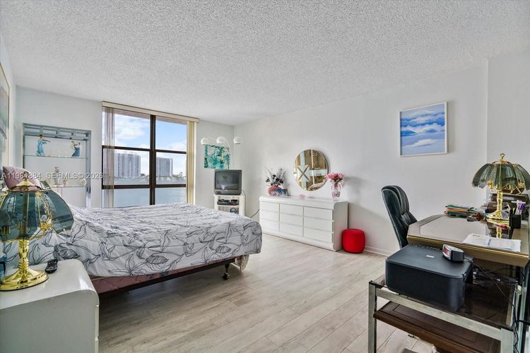 Fairview House #S-707 image #14