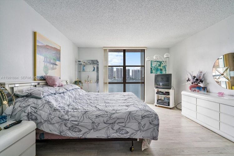 Fairview House #S-707 image #15