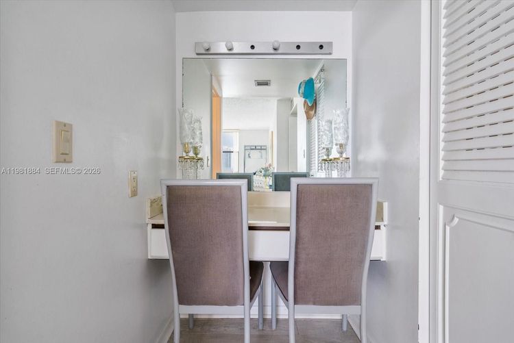 Fairview House #S-707 image #17