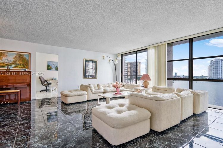 Fairview House #S-707 image #21